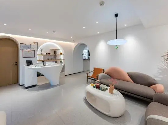 Yuejing Yazhu Homestay (Xiamen Gulangyu Riguangyan Shop)