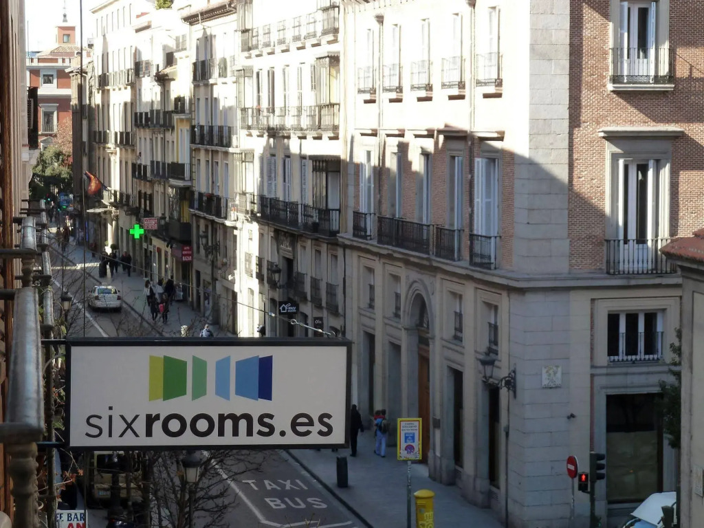 CH Six Rooms