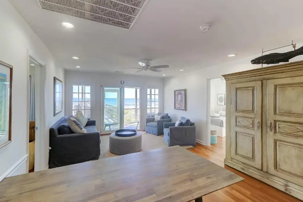 1619 E Ashley - Namastay - Oceanfront - 4 Bedrooms