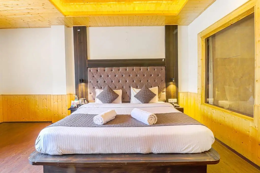 Beyond Stay Kenview Manali
