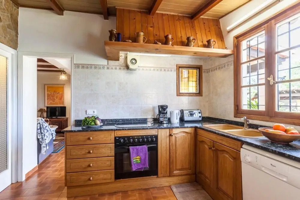 Villa - 3 Bedrooms with Pool - 103173