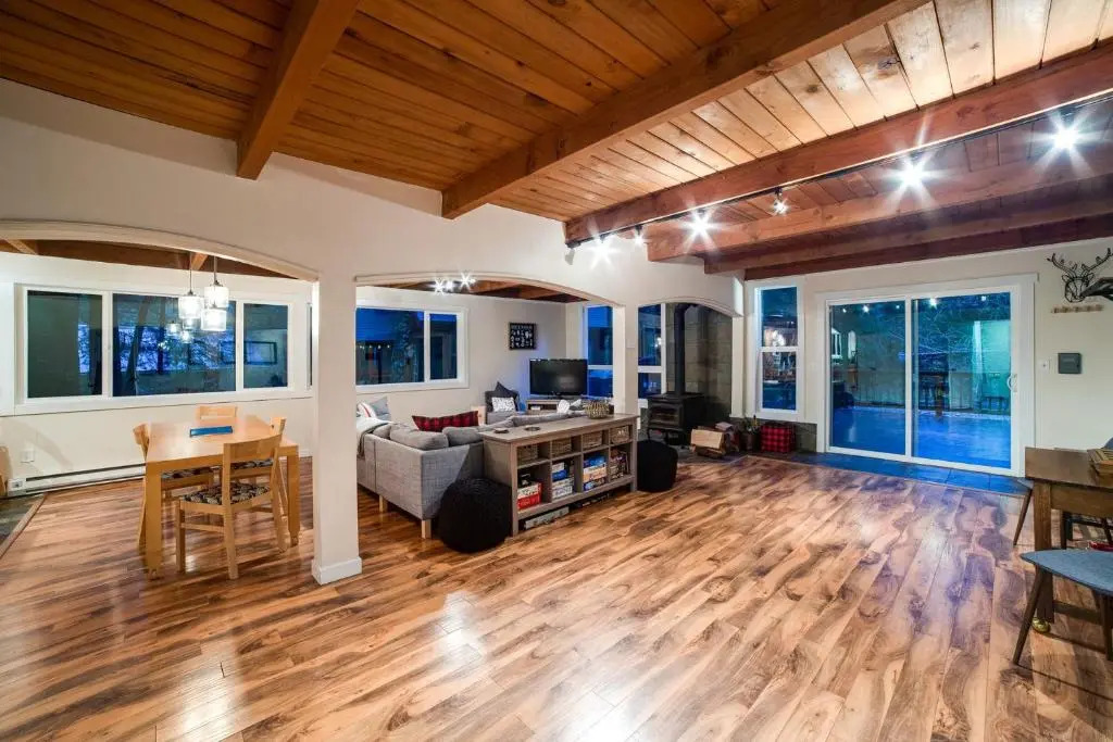 Snowline Cabin 66 - Hot Tub - Wi-Fi - 3 Bedroom - Sleeps 10