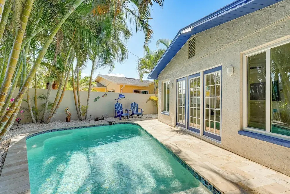 Indian Rocks Beach Home - 2 Blocks to Beach!