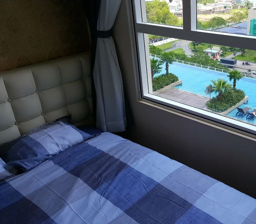 Sunrise City 2BR with Infinity SW Pool