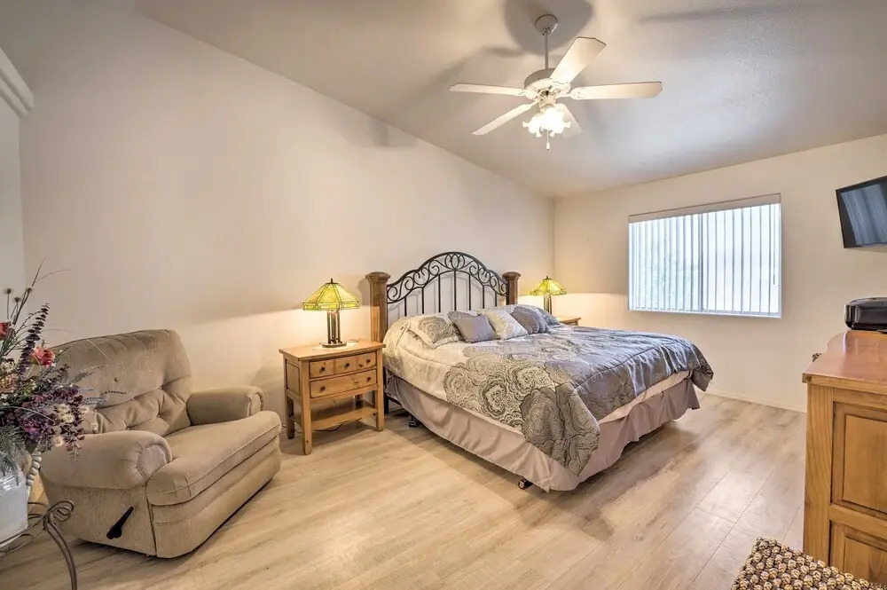 Charming Lake Havasu Home: 2 Mi to Body Beach!