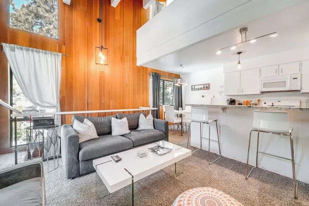 1 Mi to Lake Tahoe: Condo w/ Pool Access