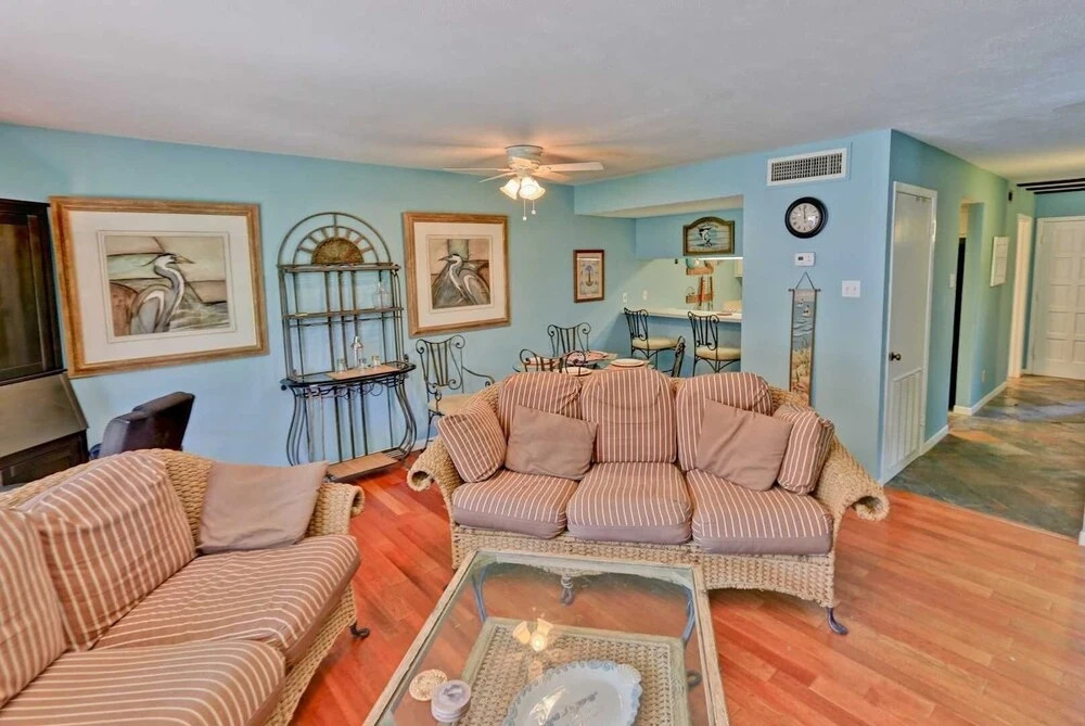 110 Las Brisas Poolside 2 Bedroom Condo