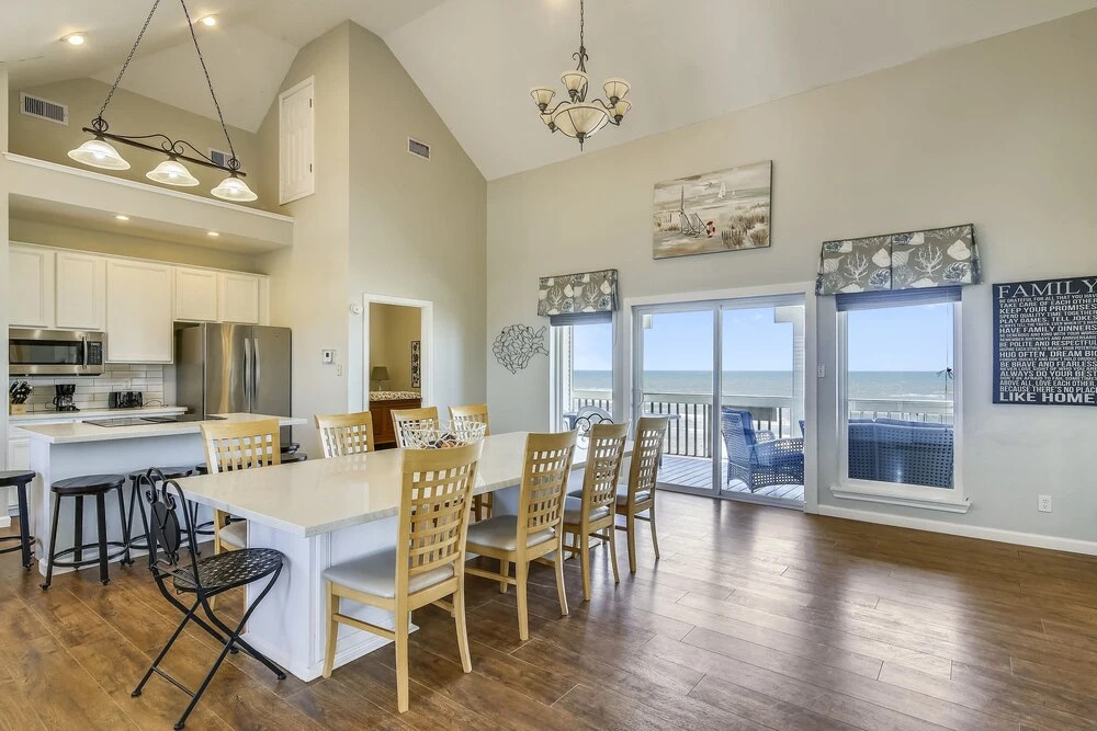 Kahala 11835 - 6 Br Home