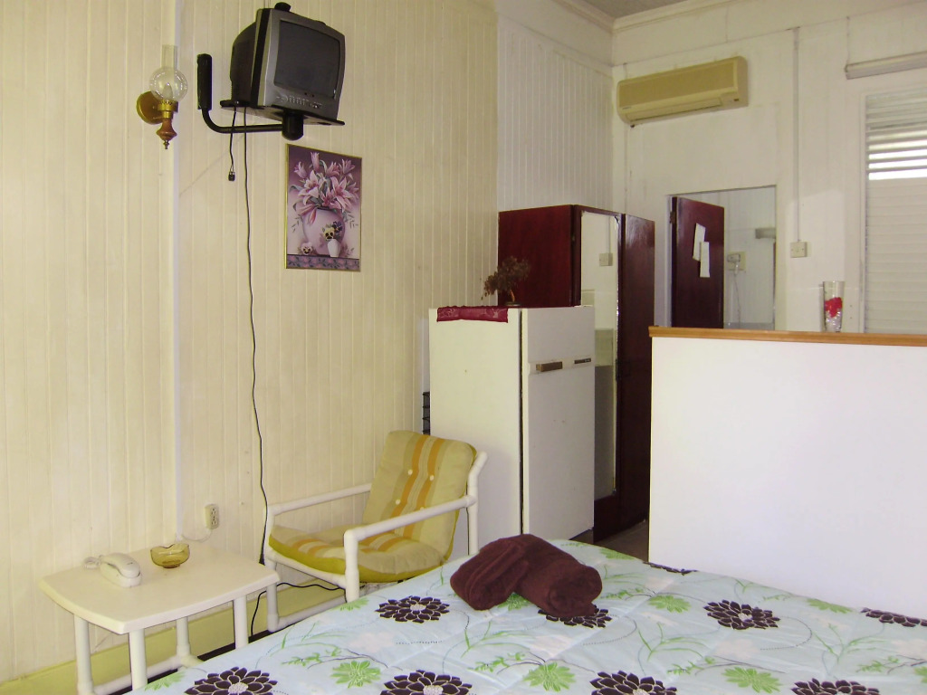 Angler Apartments