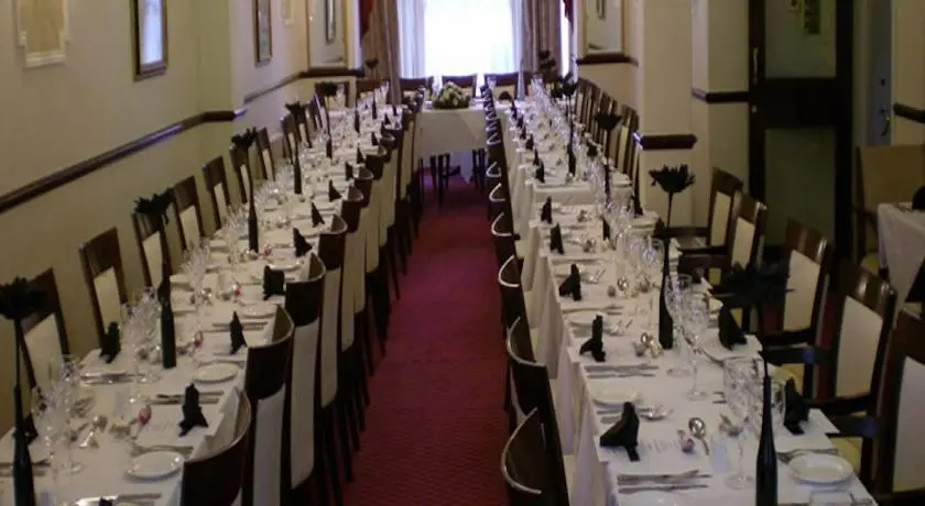 Courtlands Hotel