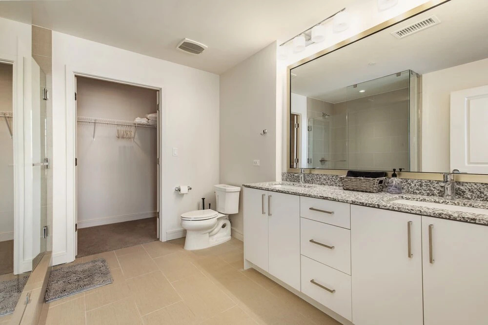 Modern Condo With Local Vibrance by Cozysuites