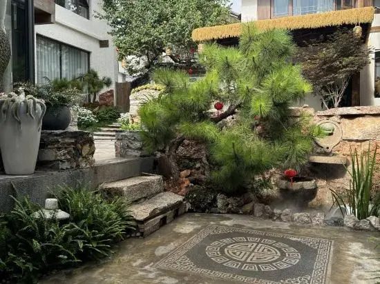 Lijiang Zifayu Designer Boutique Inn