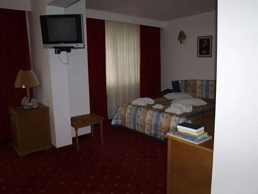 Black Lord Hotel