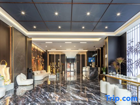 Mangshi Manxi Yuezhi Hotel （Mangshi Airport Fortune Center Store）