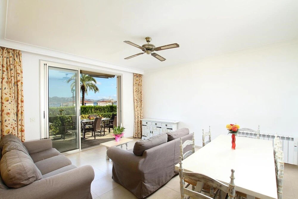 Apartment - 3 Bedrooms with WiFi and Sea views - 108767