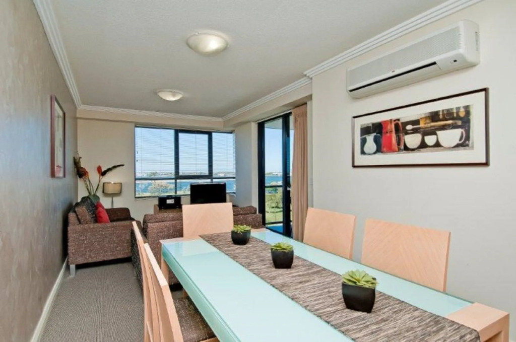 Aqualine Apartments
