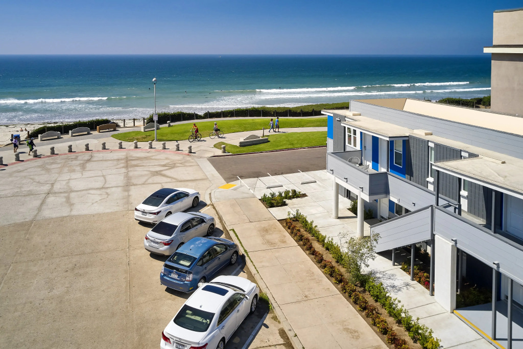 Pacific View Inn