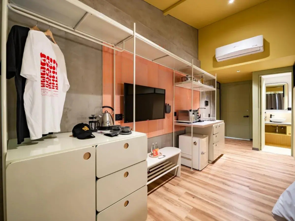The Somos Flats Provenza
