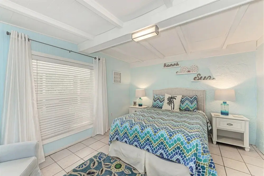 New Rental Private Heated Pool Sleeps 10 In Total 3 Bedroom Home by Redawning