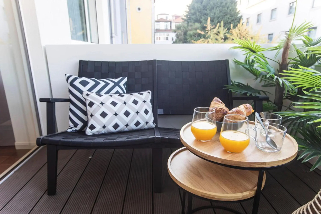 Bombarda 250 by LovelyStay