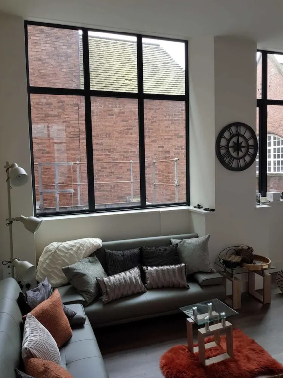 Central 1 BD Apartment