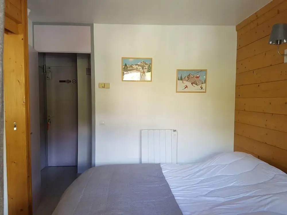 Studio in France With Ski Slope Access