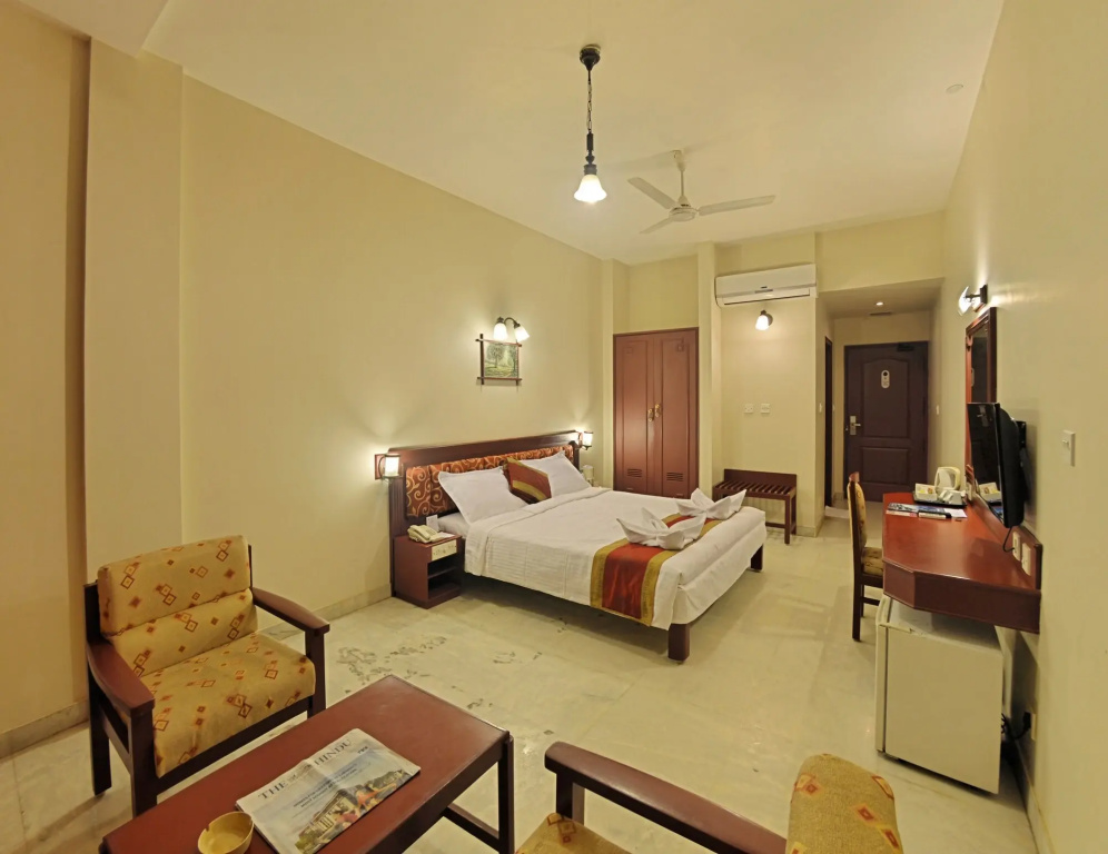 Hotel Gnanam