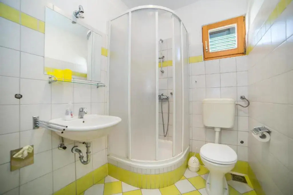 Gulin Apartments