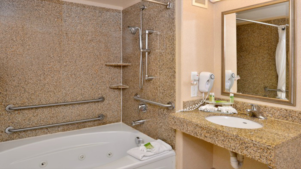 Holiday Inn Express Hotel & Suites Lincoln-Roseville Area by IHG