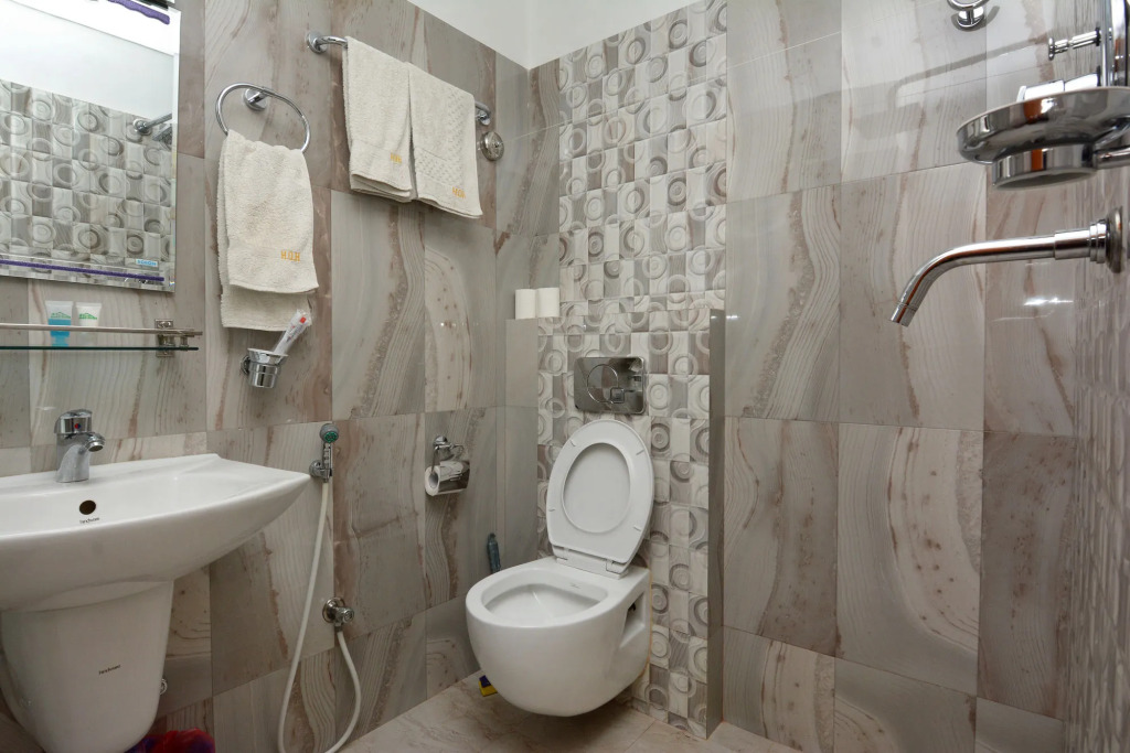 Hotel Osho Home