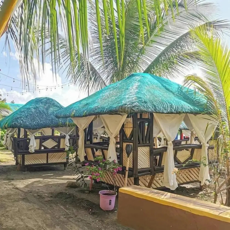 Appleton Little Paradise Beach Resort