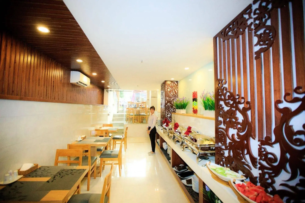 Lucky Star Hotel