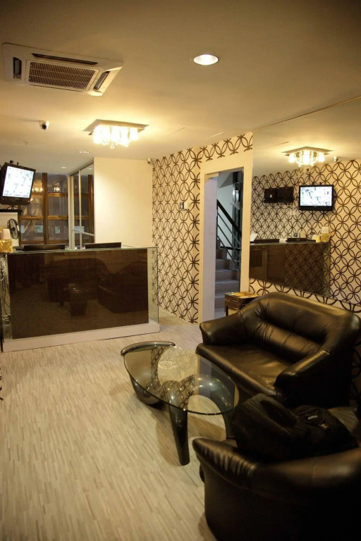 Victory 2 Boutique Hotel