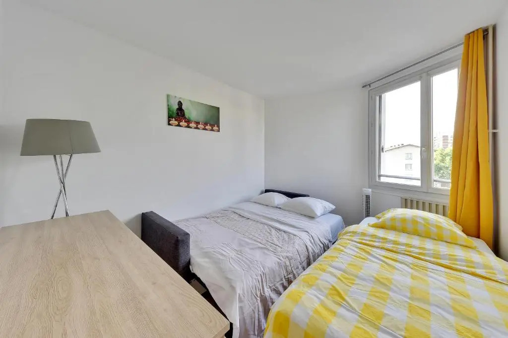 Chic apart with parking and balcony