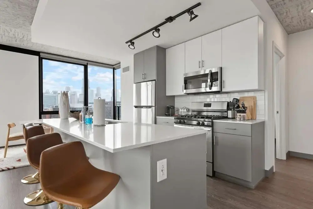 Cloud9 6 apt for 30ppl Fulton Market The Nouveau