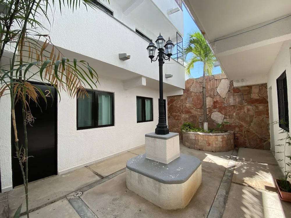 Aura Studios