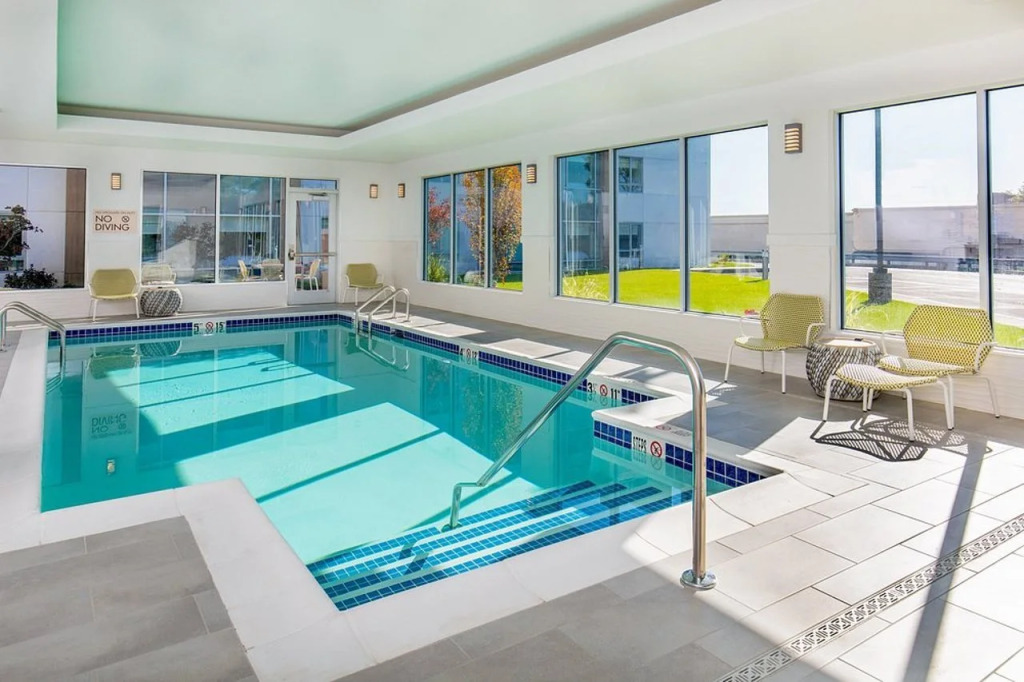 Hawthorn Suites by Wyndham Lowell
