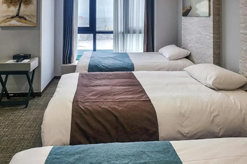 Griffinbay Hotel