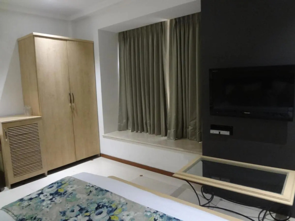 Hotel Suncity Apollo - Gateway Of India