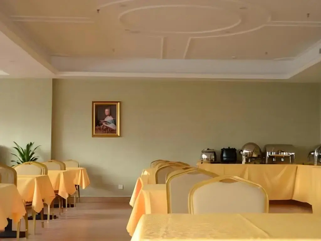 Vienna Hotel Chongqing Changshengqiao Subway Station Branch