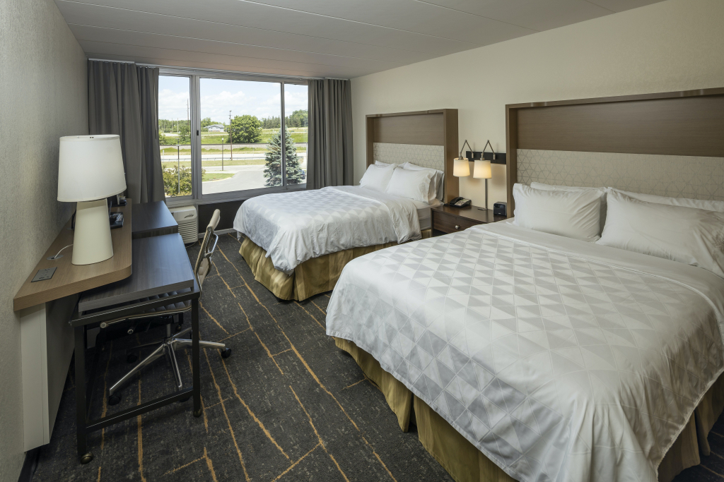 Holiday Inn Detroit Lakes - Lakefront by IHG