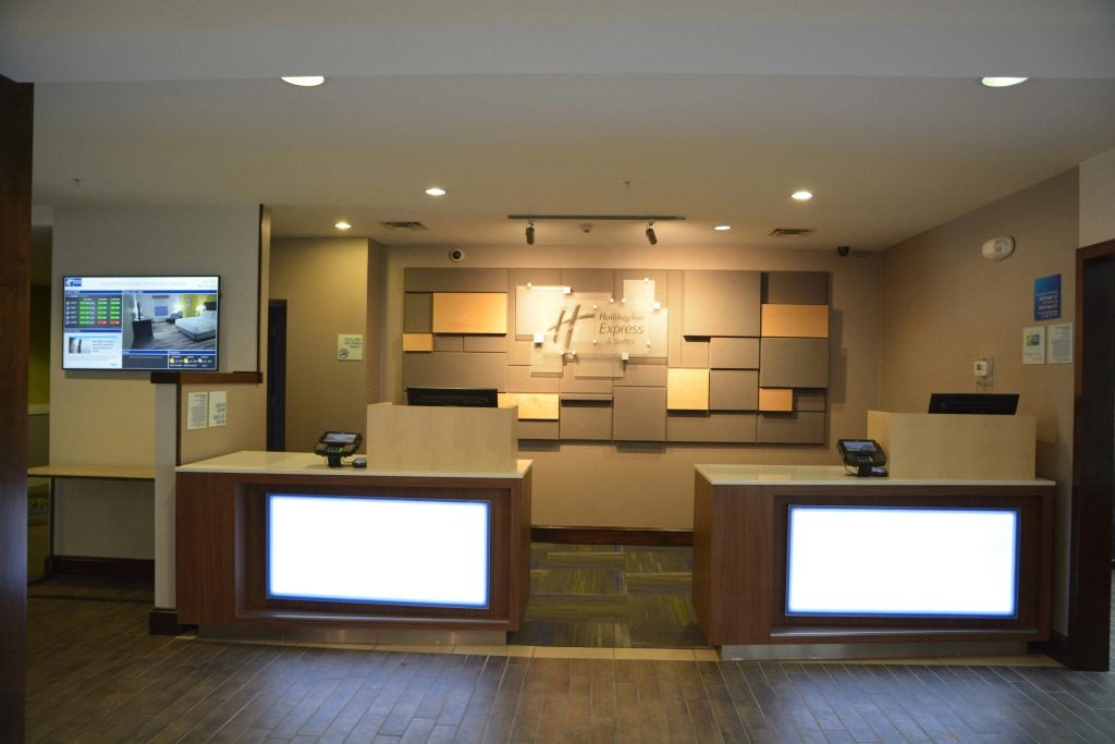 Holiday Inn Express & Suites Caryville by IHG