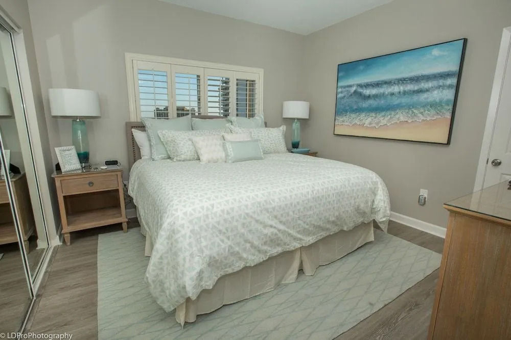 Oceania 405 3 Bedroom Condo by RedAwning
