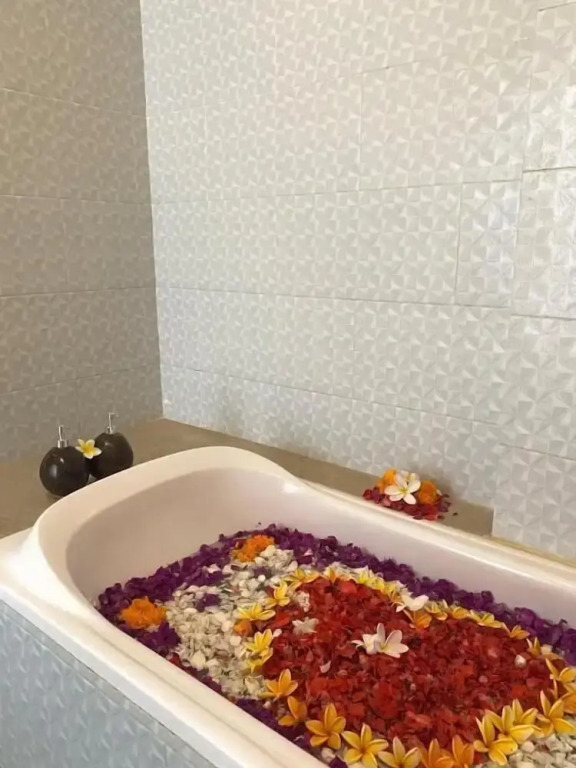 Paradisehill Sea View & Spa
