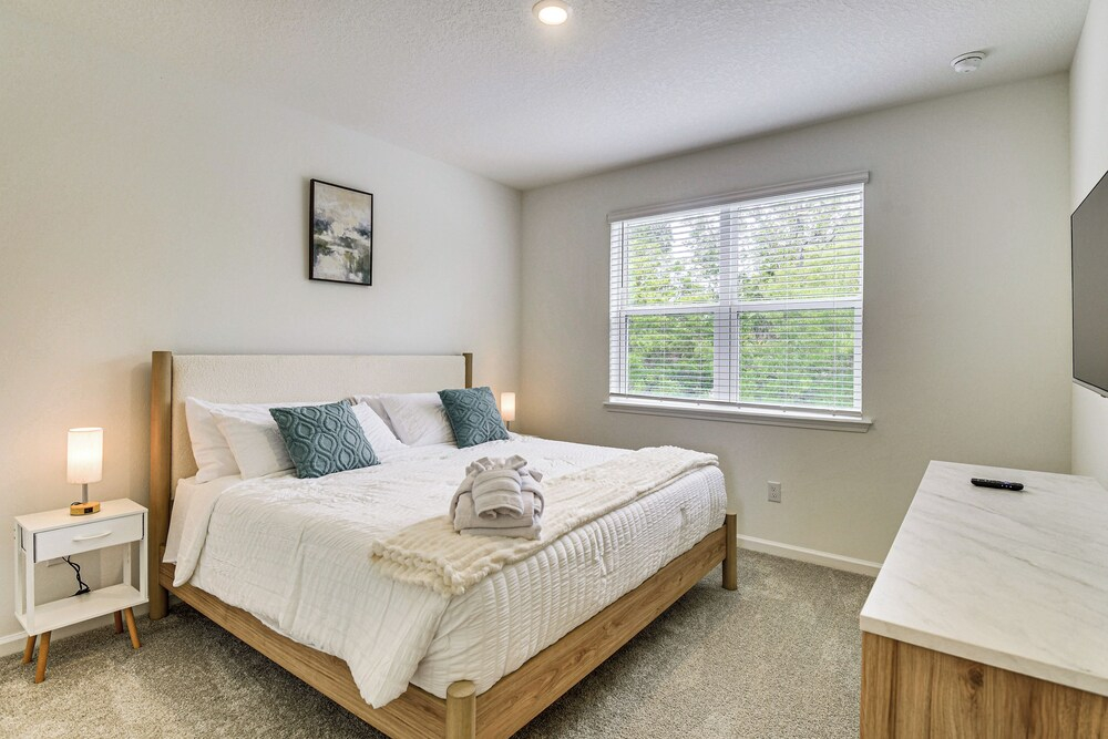 3 Mi to Beach! Family-friendly Palm Coast Getaway