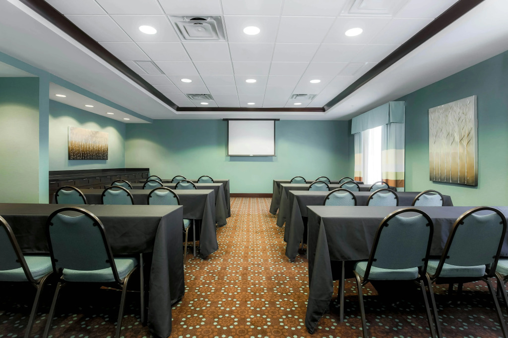 Hampton Inn & Suites Wheeling-The Highlands