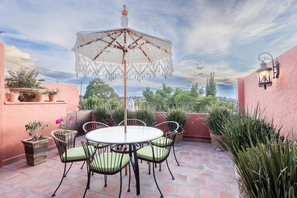 3-Bedroom Garden Home with Rooftop Terrace & Garage Parking