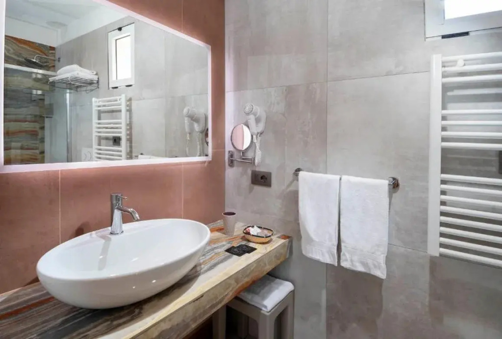 B&B Primrose Residence Hotel