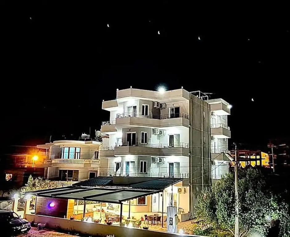 Sunshine Hotel