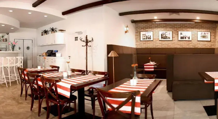 Apartamenty Mesa Grill Restaurant Cafe